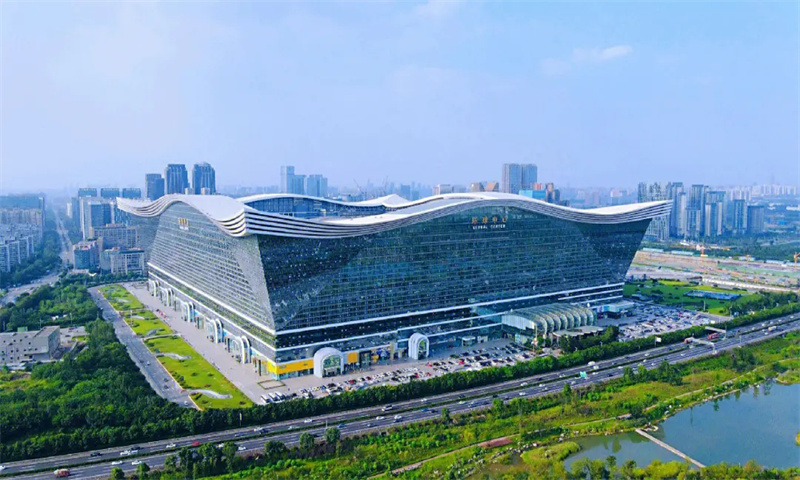 新世纪环球中心