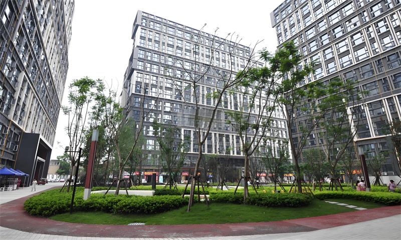 蓝光空港国际城七期